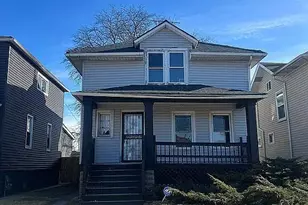 7517 S Chappel Ave, Chicago, IL 60649 - Photo 1