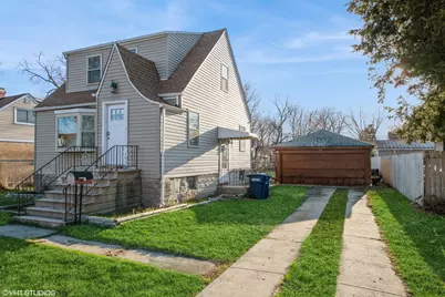 135 S Prater Avenue, Northlake, IL 60164 - Photo 1