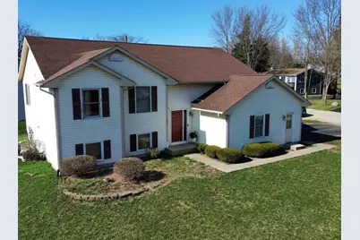 100 Cornwall Circle, Poplar Grove, IL 61065 - Photo 1