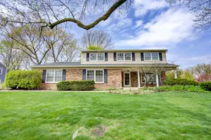 809 S Charles Ave, Naperville, IL 60540 - Photo 1