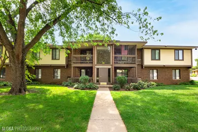 566 Somerset Lane #6, Crystal Lake, IL 60014 - Photo 1