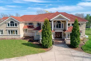 2 Tricia Ln, Barrington Hills, IL 60010 - Photo 1