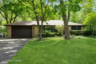 2101 Thorntree Ln, Palatine, IL 60067 - Photo 1