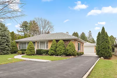 8221 Hess Avenue, Willow Springs, IL 60525 - Photo 1