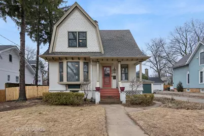 244 W Lincoln Avenue, Barrington, IL 60010 - Photo 1