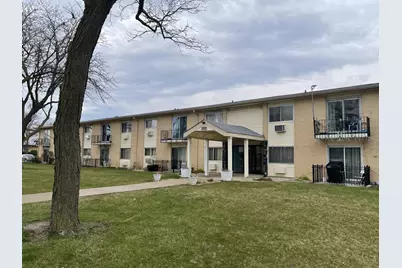9562 Park Lane #2H, Des Plaines, IL 60016 - Photo 1