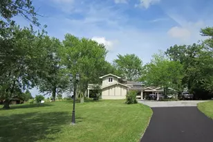 32053 S Klemme Rd, Beecher, IL 60401 - Photo 1