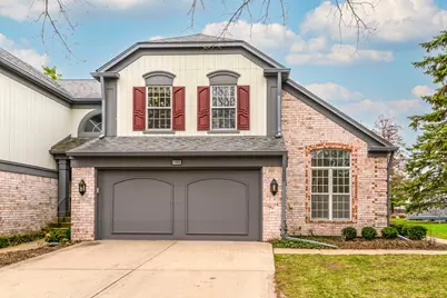 199 W Fox Hill Drive, Buffalo Grove, IL 60089 - Photo 1