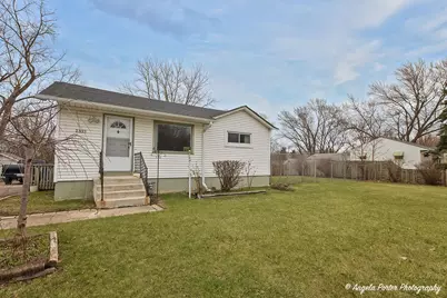 2921 N Lewis Avenue, Waukegan, IL 60087 - Photo 1