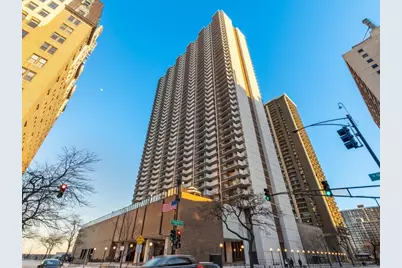 6033 N Sheridan Road #9H, Chicago, IL 60660 - Photo 1
