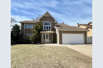 220 Autumn Lane, Mount Prospect, IL 60056 - Photo 1