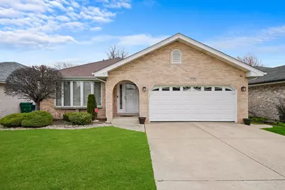 7739 Oak Park Avenue, Burbank, IL 60459 - Photo 1