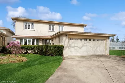 6920 N Avers Avenue, Lincolnwood, IL 60712 - Photo 1