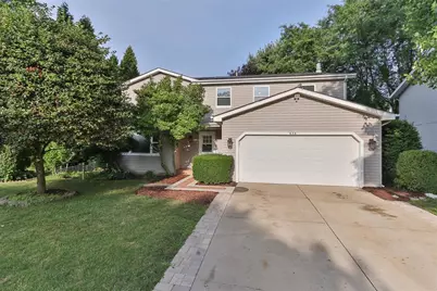 636 N Lyle Avenue, Elgin, IL 60123 - Photo 1