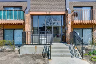 719 N Killarney Ct, Schaumburg, IL 60193 - Photo 1