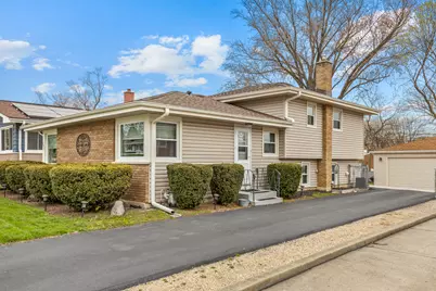 241 N Stewart Avenue, Lombard, IL 60148 - Photo 1