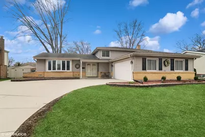 753 E Mill Valley Road, Palatine, IL 60074 - Photo 1