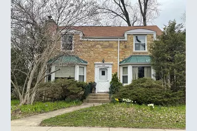 6908 N Mendota Avenue, Chicago, IL 60646 - Photo 1
