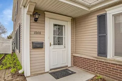 1046 Cove Drive #145B, Prospect Heights, IL 60070 - Photo 1