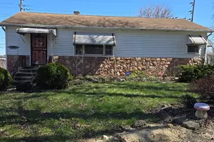 15943 Sawyer Ave, Markham, IL 60428 - Photo 1