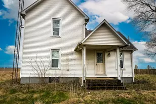 2571 E 1300 North Rd, Sheldon, IL 60966 - Photo 1