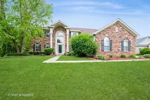 1641 Foster Cir, Algonquin, IL 60102 - Photo 1