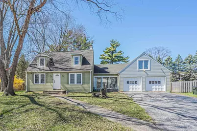 108 S Maple Lane, Prospect Heights, IL 60070 - Photo 1