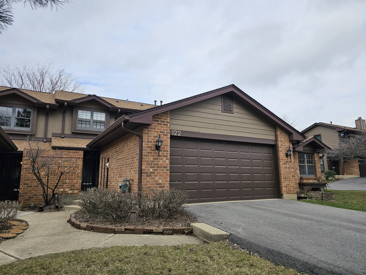 122 Indian Trail Dr, Westmont, IL 60559 - MLS 12333333 - Coldwell Banker