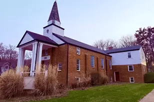 204 Spring St, Cary, IL 60013 - Photo 1