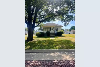 328 N Wood Street, Gibson City, IL 60936 - Photo 1