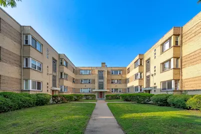 2051 E 72nd Street #1B, Chicago, IL 60649 - Photo 1