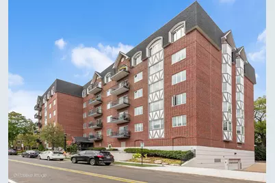 501 Forest Avenue #205, Glen Ellyn, IL 60137 - Photo 1