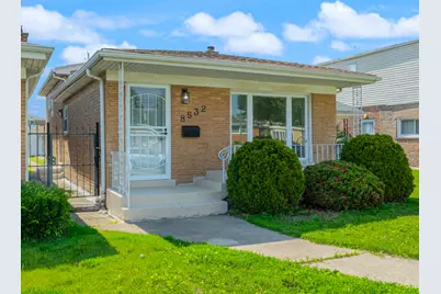 8532 S Prairie Avenue, Chicago, IL 60619 - Photo 1