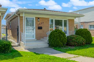 8532 S Prairie Ave, Chicago, IL 60619 - Photo 1