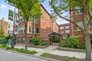 5745 N Ridge Ave, Chicago, IL 60660 - Photo 1