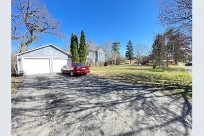 552 E Chicago Street, Elgin, IL 60120 - Photo 1