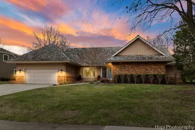 623 Innsbruck Court, Libertyville, IL 60048 - Photo 1