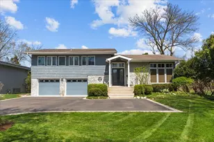 1060 Edgebrook Ln, Glencoe, IL 60022 - Photo 1