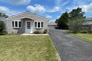 540 E Altgeld Ave, Glendale Heights, IL 60139 - Photo 1