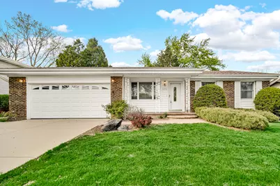 624 Sherwood Lane, Schaumburg, IL 60193 - Photo 1