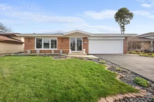 537 E 168th St, South Holland, IL 60473 - Photo 1