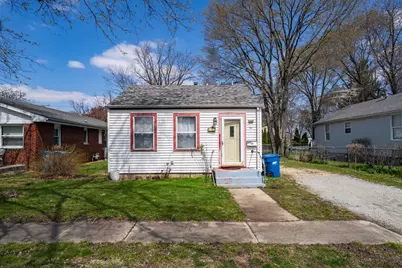 617 W Grant Avenue, Pontiac, IL 61764 - Photo 1