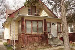 28 S Fulton Ave, Waukegan, IL 60085 - Photo 1