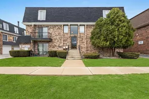 9830 Sayre Ave, Chicago Ridge, IL 60415 - Photo 1