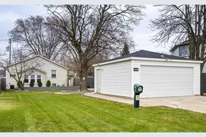 909 N 9th Avenue, Maywood, IL 60153 - Photo 1