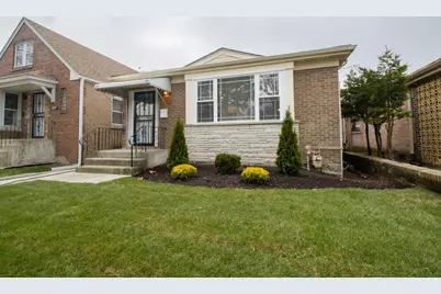 10155 S Indiana Avenue, Chicago, IL 60628 - Photo 1