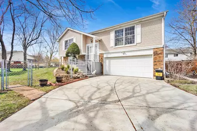 16 Plum Tree Court, Streamwood, IL 60107 - Photo 1