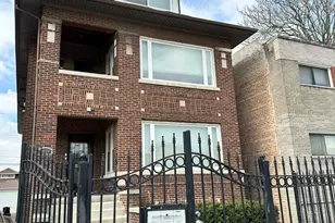 8036 S Yates Blvd, Chicago, IL 60617 - Photo 1