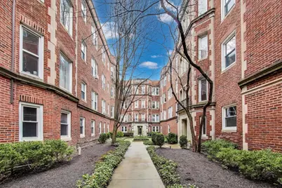 1411 W Farwell Avenue #E2, Chicago, IL 60626 - Photo 1