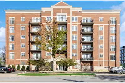 405 S Creekside Drive #602, Palatine, IL 60074 - Photo 1